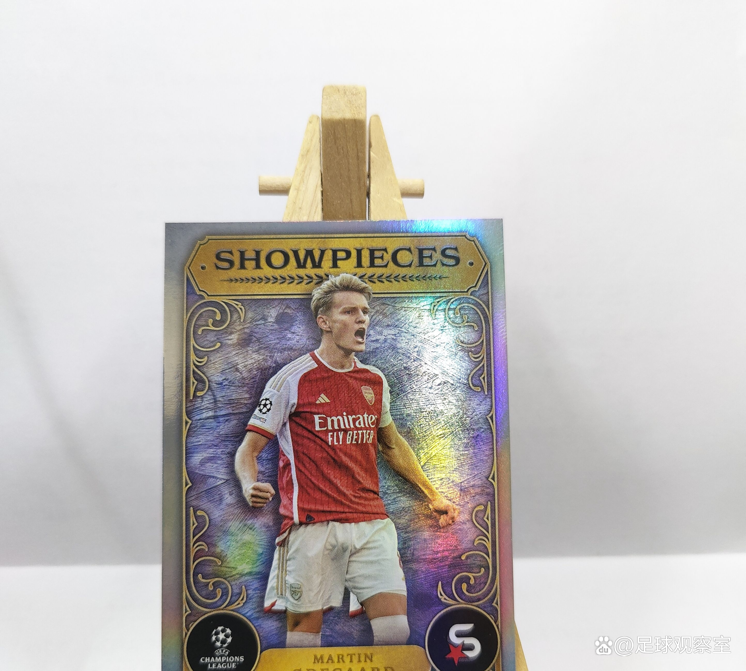 阿森纳险胜曼城，莱万乌龙送礼法甲