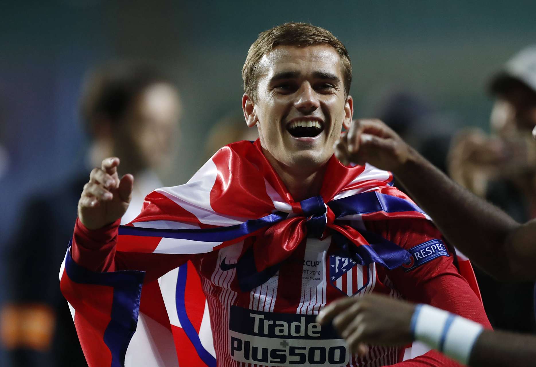 华体会体育-包含阿森纳险胜AC米兰，格列兹曼乌龙送礼西甲的词条